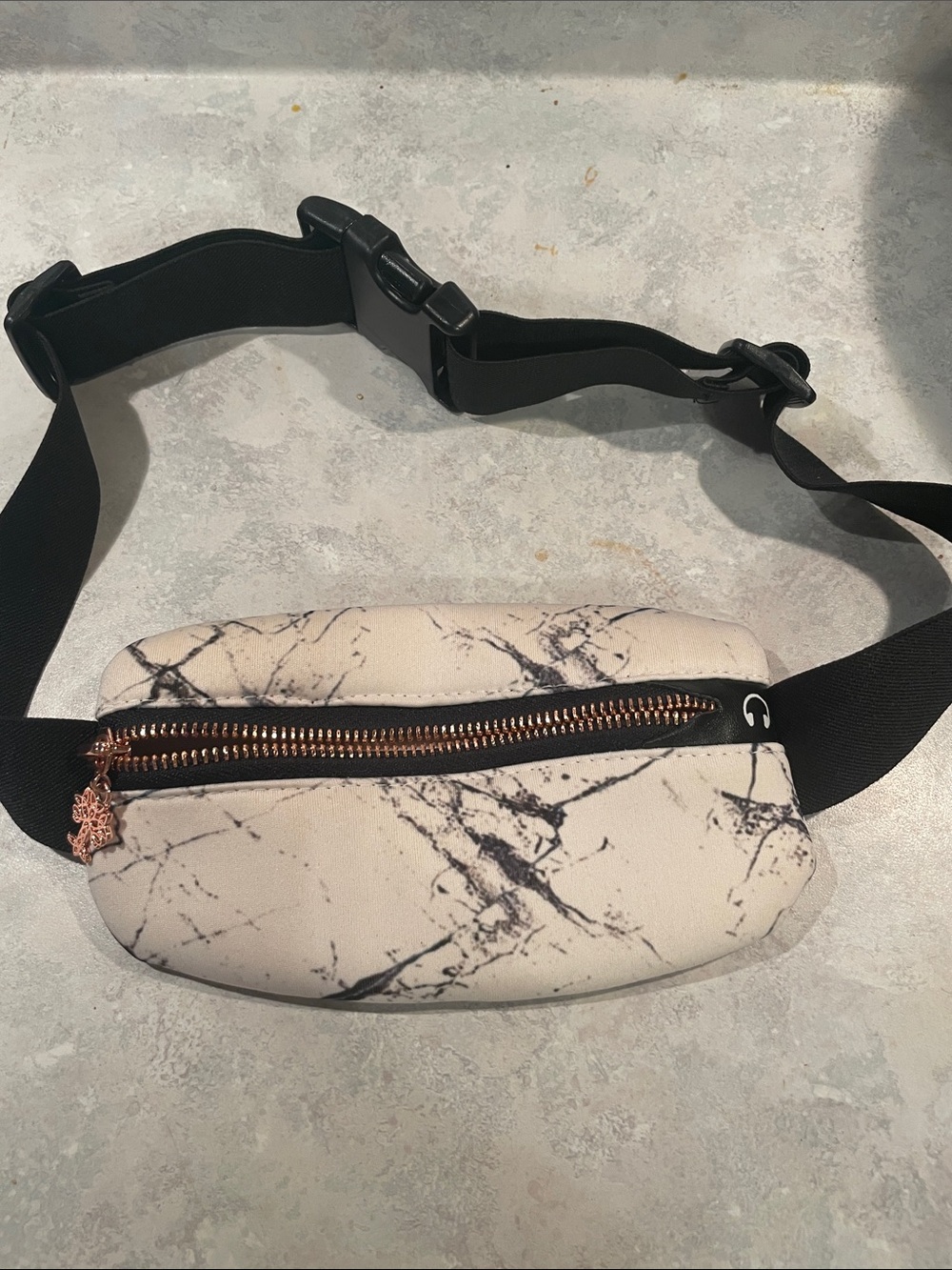 Oak & Reed Traverse Belt Bag Marble Print